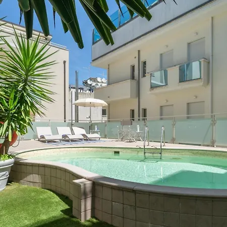 Capitol 4* Κατόλικα